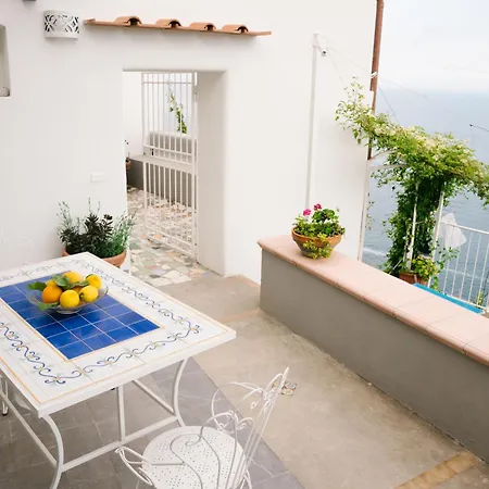 Dom wakacyjny Blue Moon House